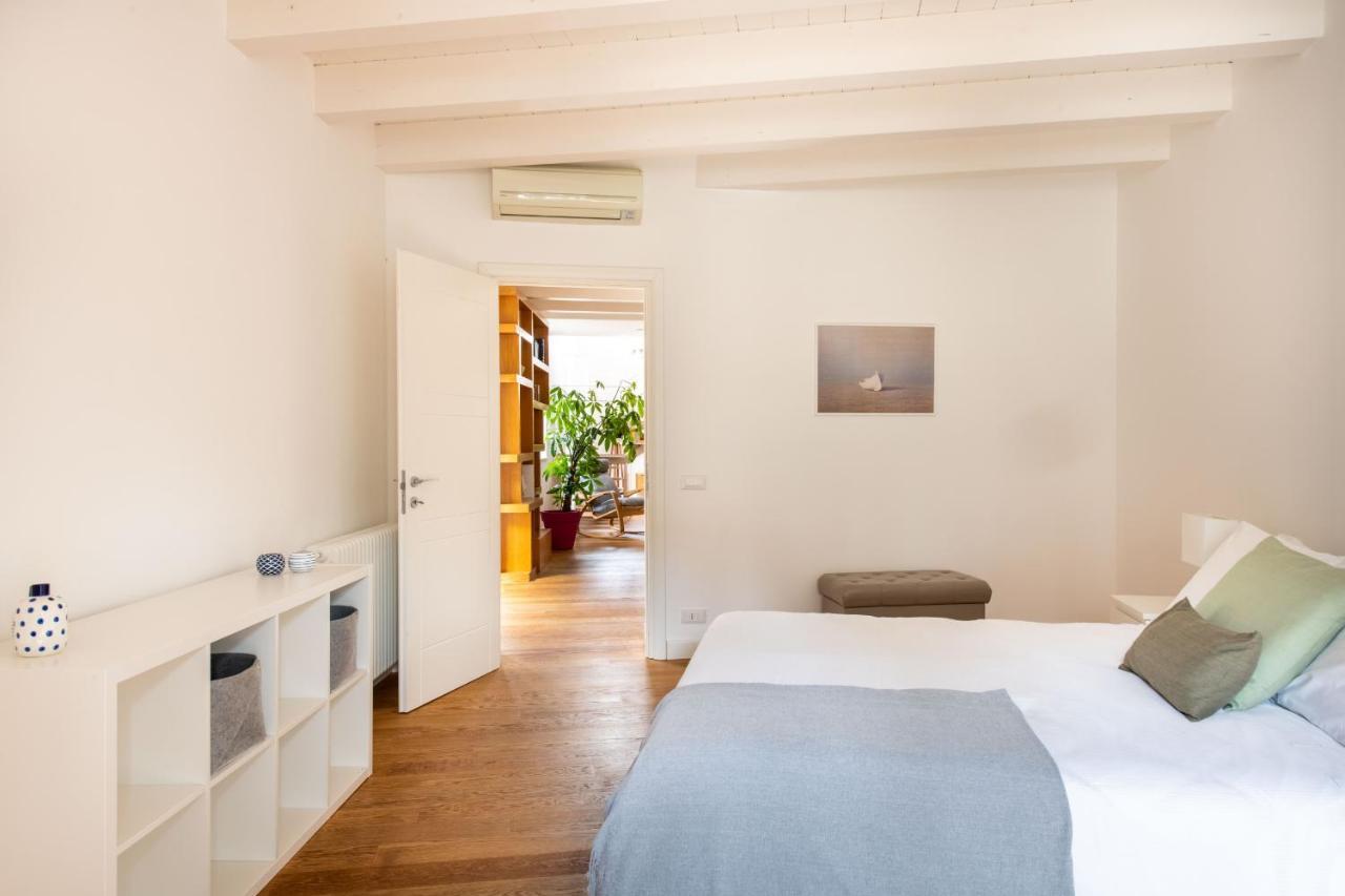 Vittorio Emanuele Apartment With Terrace By Wonderful Italy Palermo Eksteriør billede