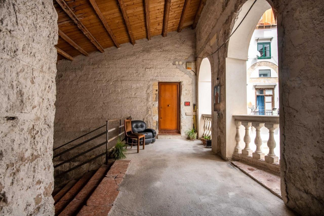 Vittorio Emanuele Apartment With Terrace By Wonderful Italy Palermo Eksteriør billede